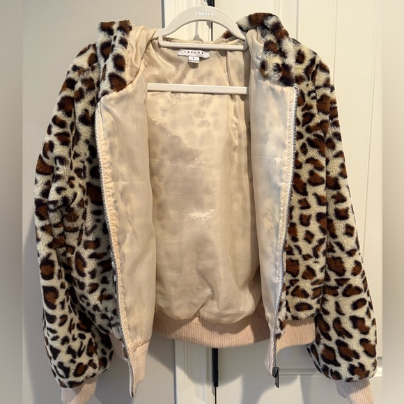 Leopard Print Jacket - Picture 2 of 4